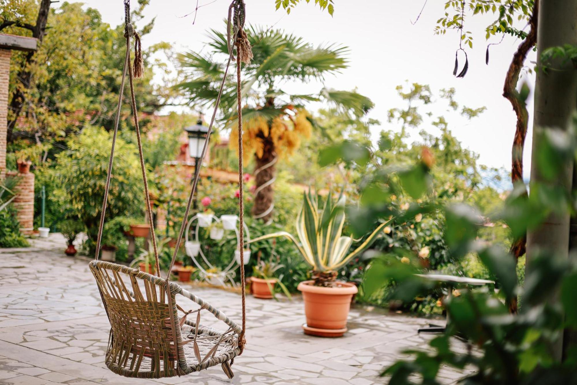 Sighnaghi Garden House Hotel ภายนอก รูปภาพ
