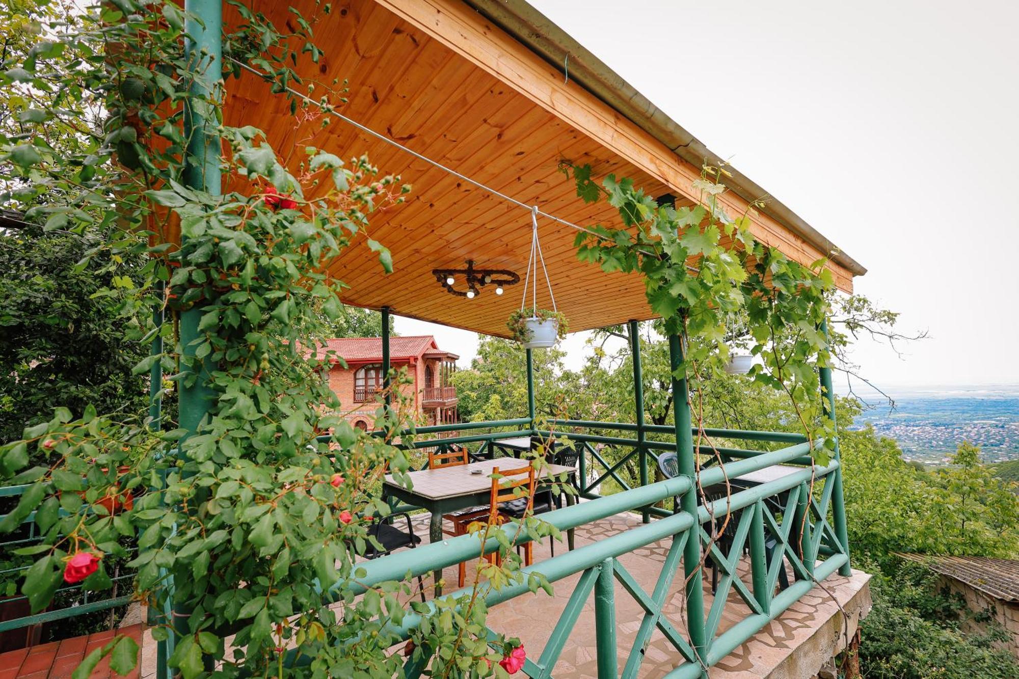 Sighnaghi Garden House Hotel ภายนอก รูปภาพ