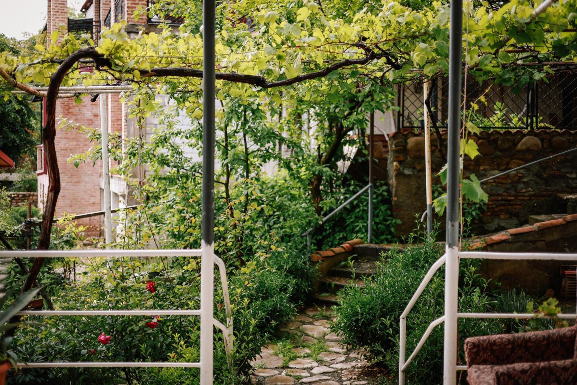 Sighnaghi Garden House Hotel ภายนอก รูปภาพ